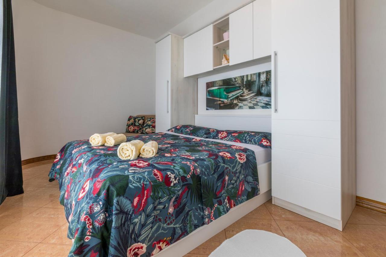 Villa M Crikvenica Luaran gambar