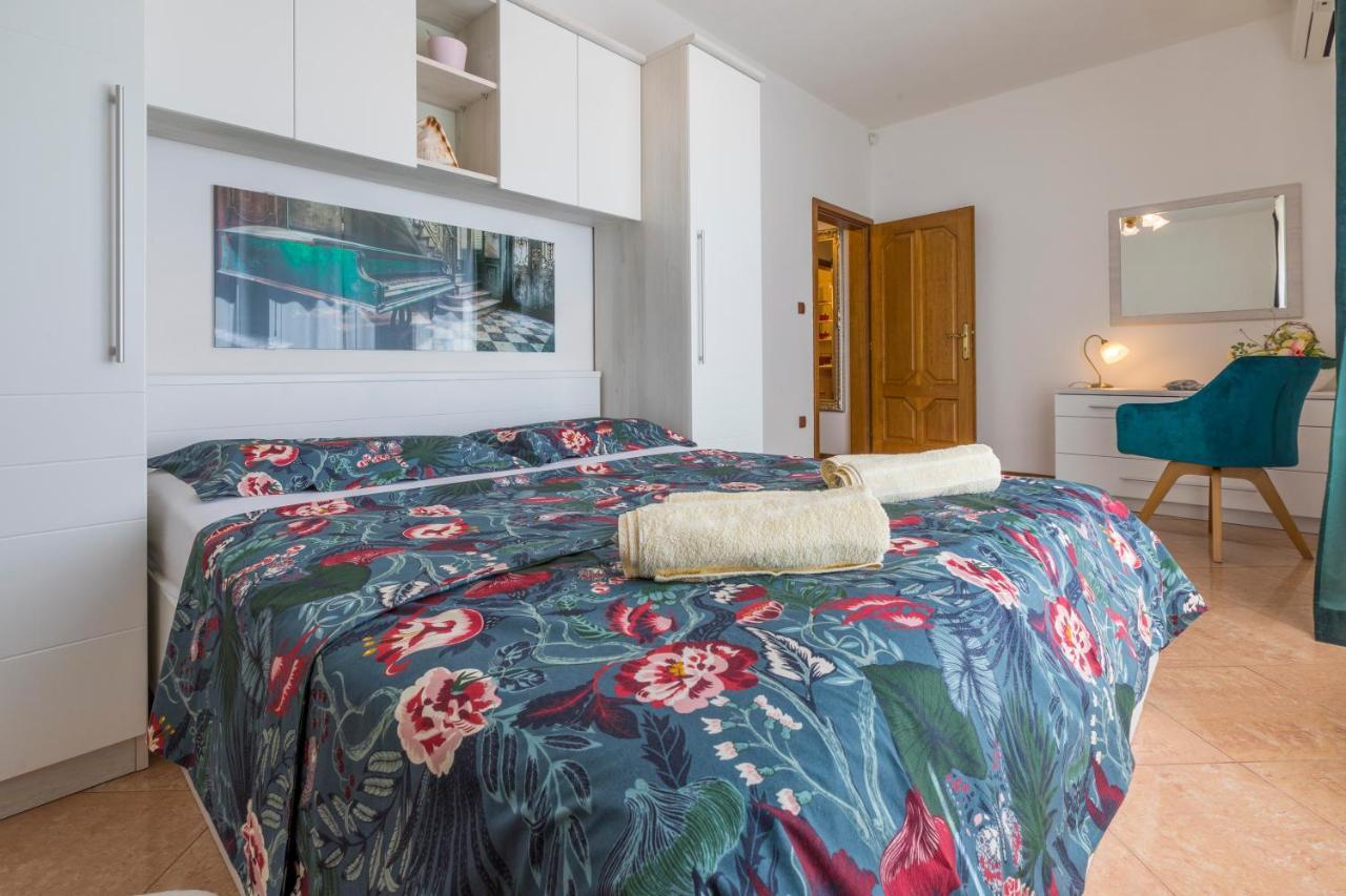 Villa M Crikvenica Luaran gambar